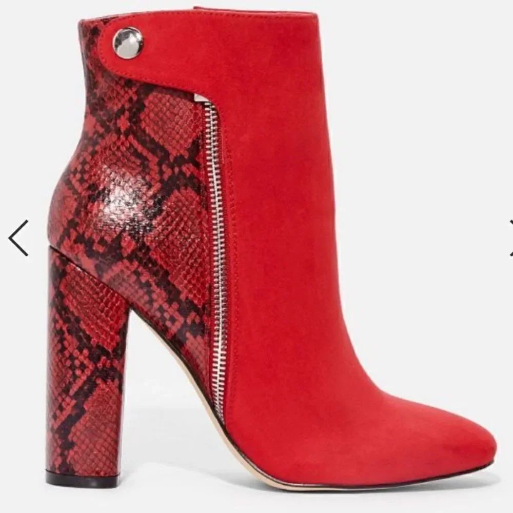 Just Fab Yalah Side Zip Bootie Size 6